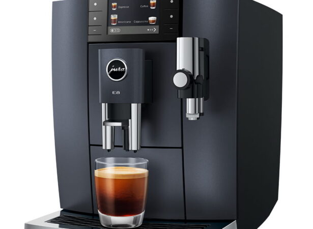 Elegantse disainiga kohvimasin Jura E8